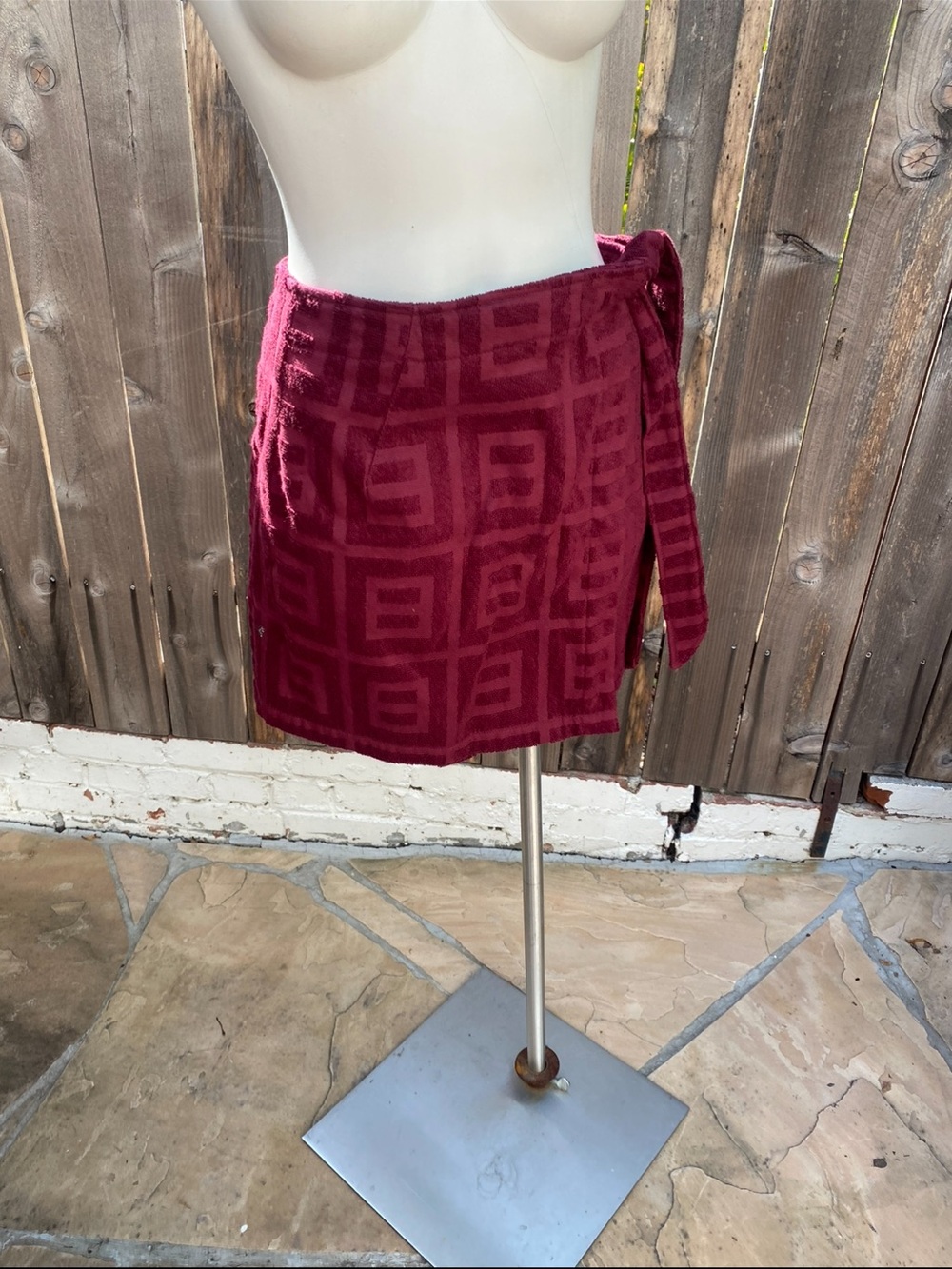 OAS Burgundy Cove Mini Wrap Skirt with Geometric Texture size XS/S NWT - Picture 9 of 10